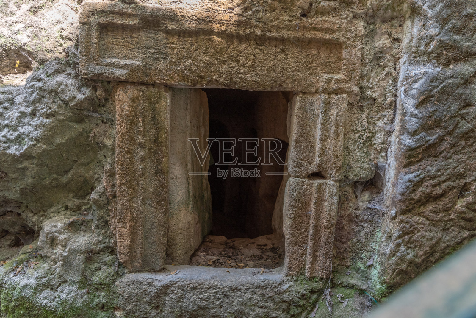 以色列基里亚特提沃恩的贝特谢阿里姆上升洞穴照片摄影图片