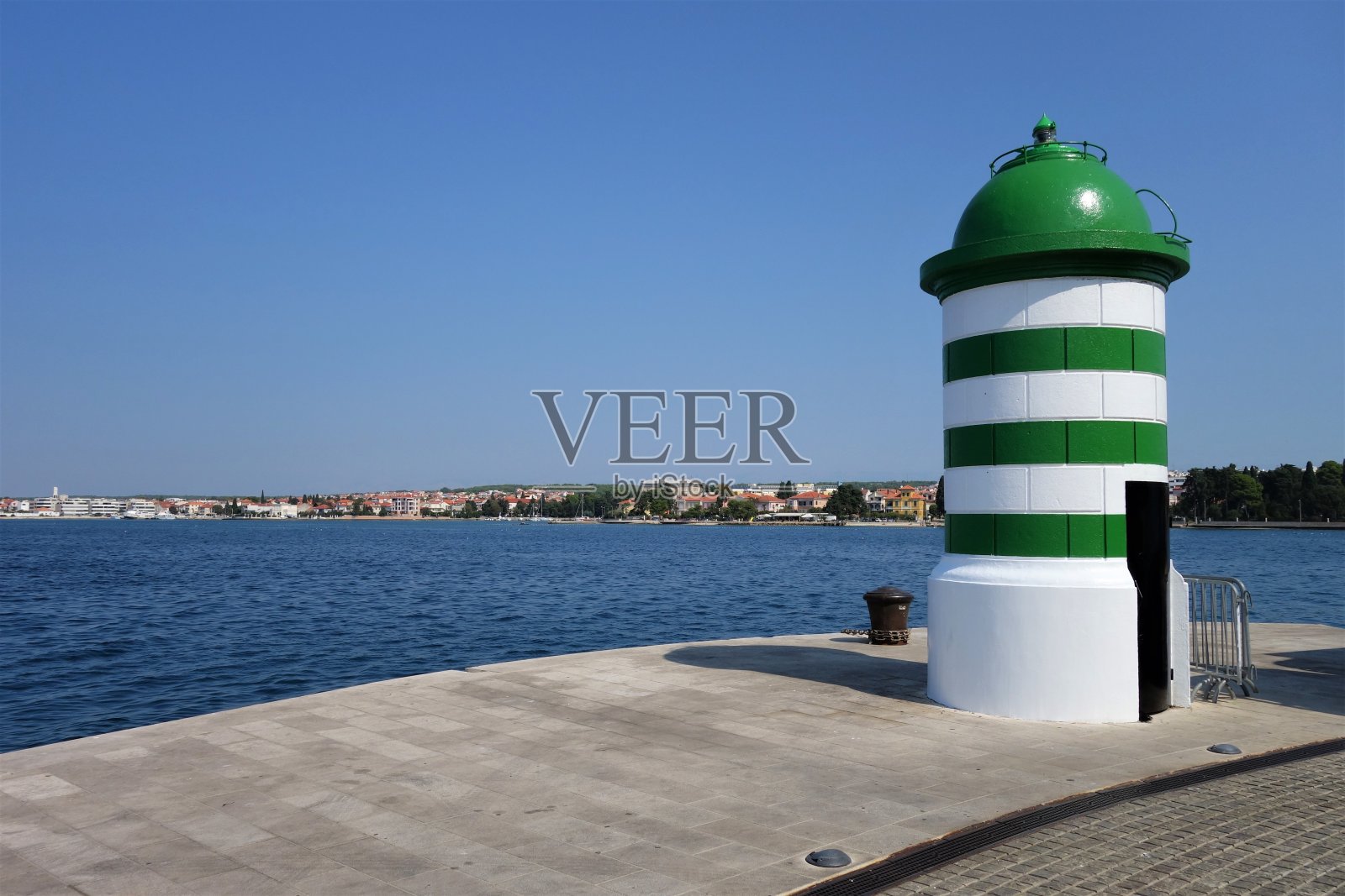 扎达尔的港口和市中心照片摄影图片