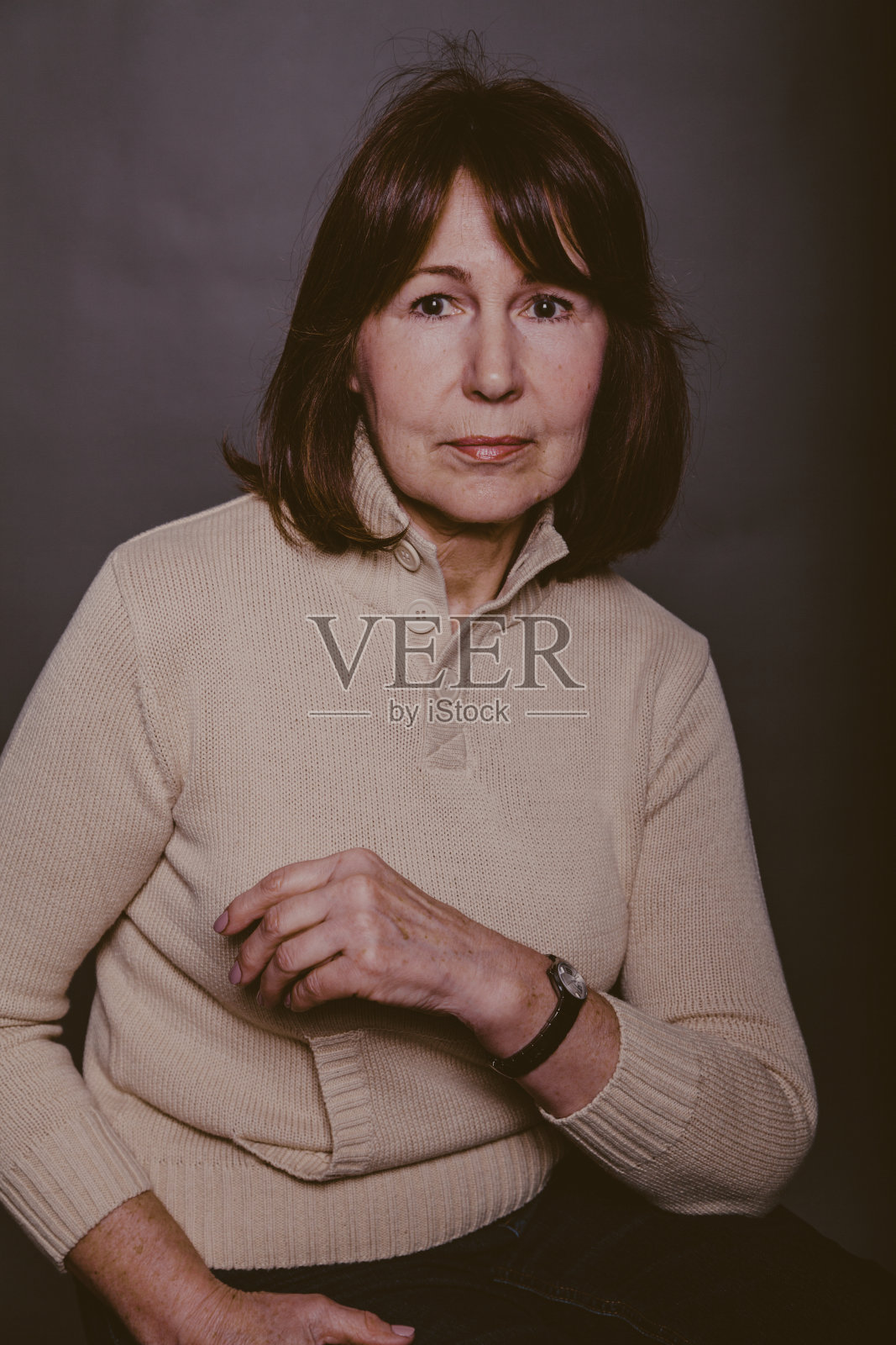 自然美景。老妇人肖像照片摄影图片