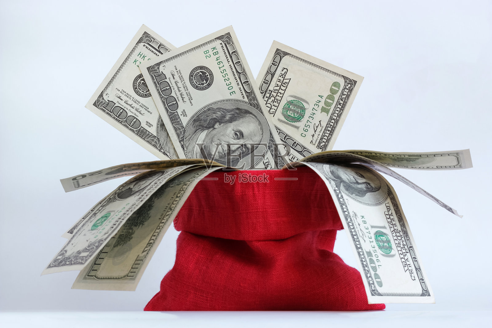 钱在红色的袋子里照片摄影图片
