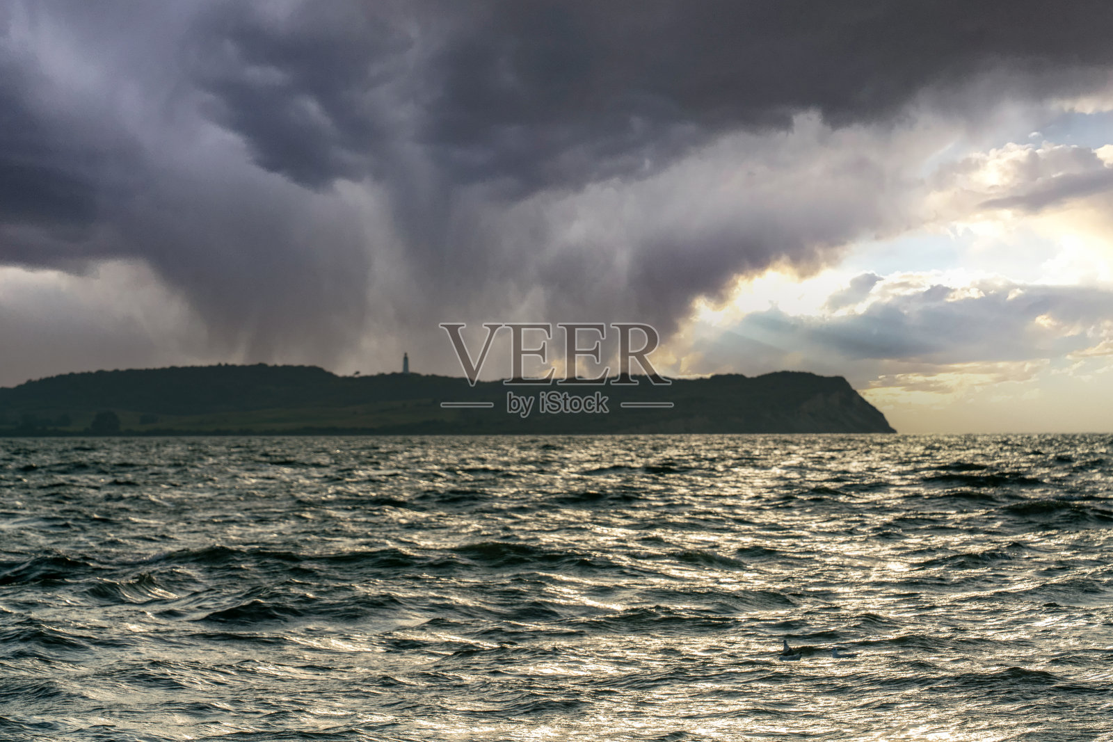 黎明时分波罗的海的一座小岛照片摄影图片