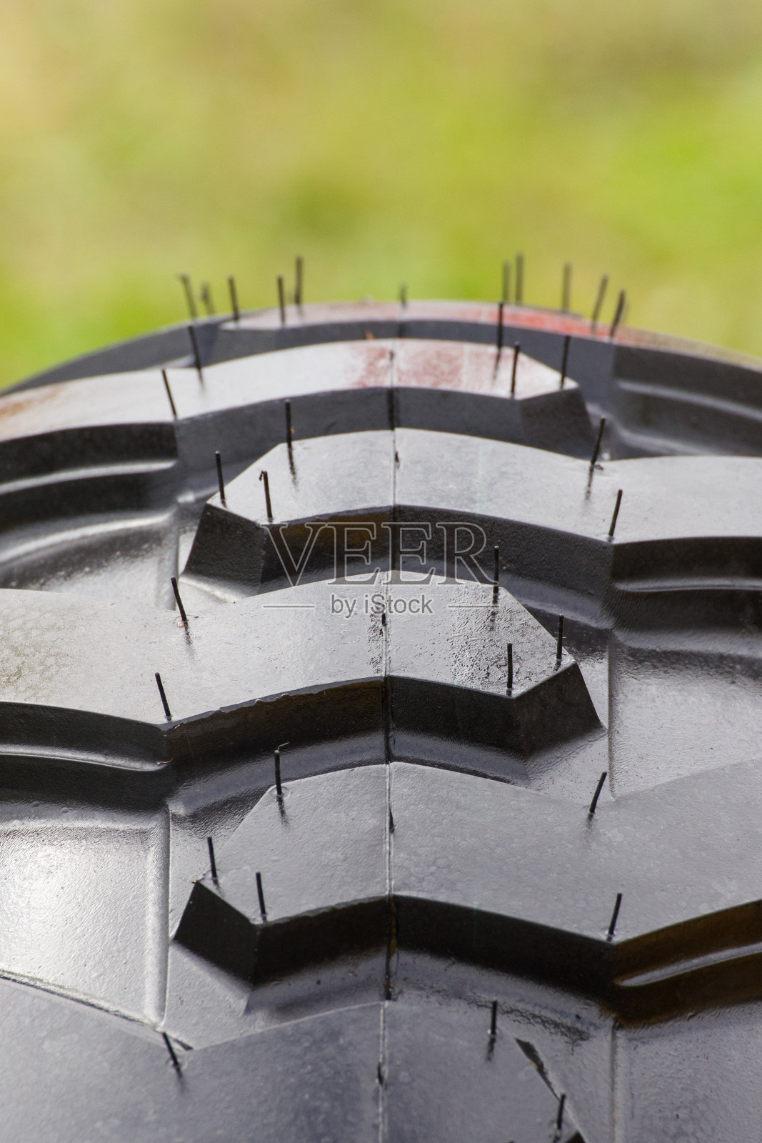 汽车或农机、技术黑轮胎照片摄影图片