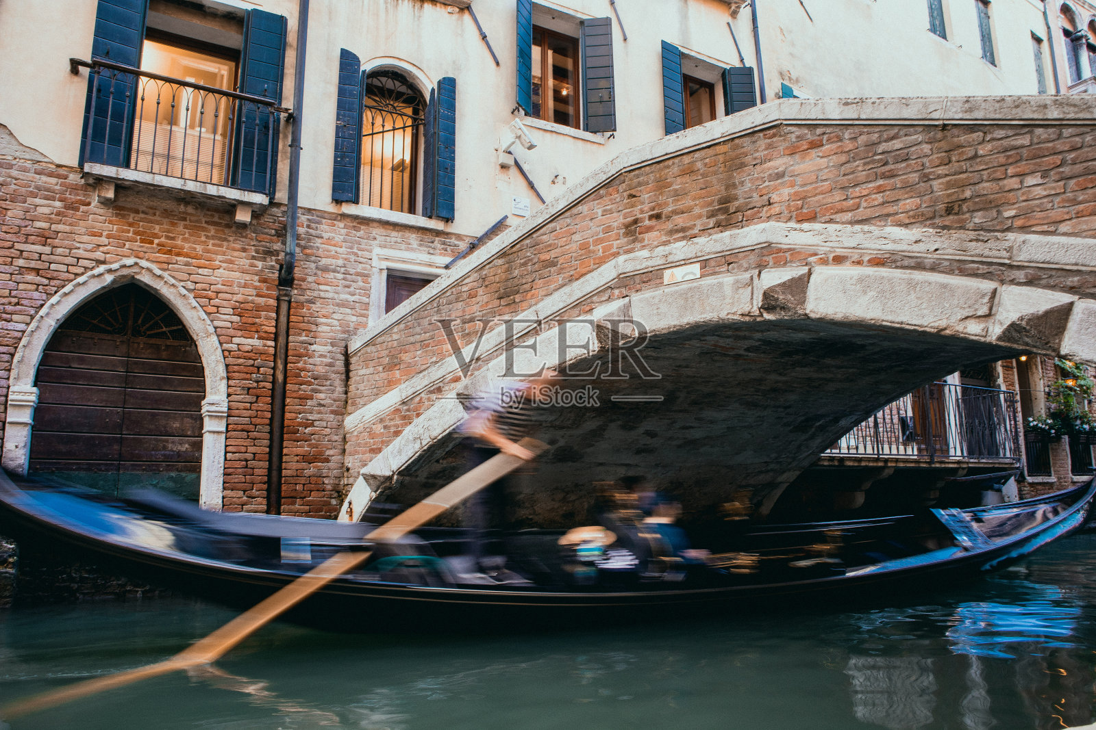 Gondala领军企业照片摄影图片