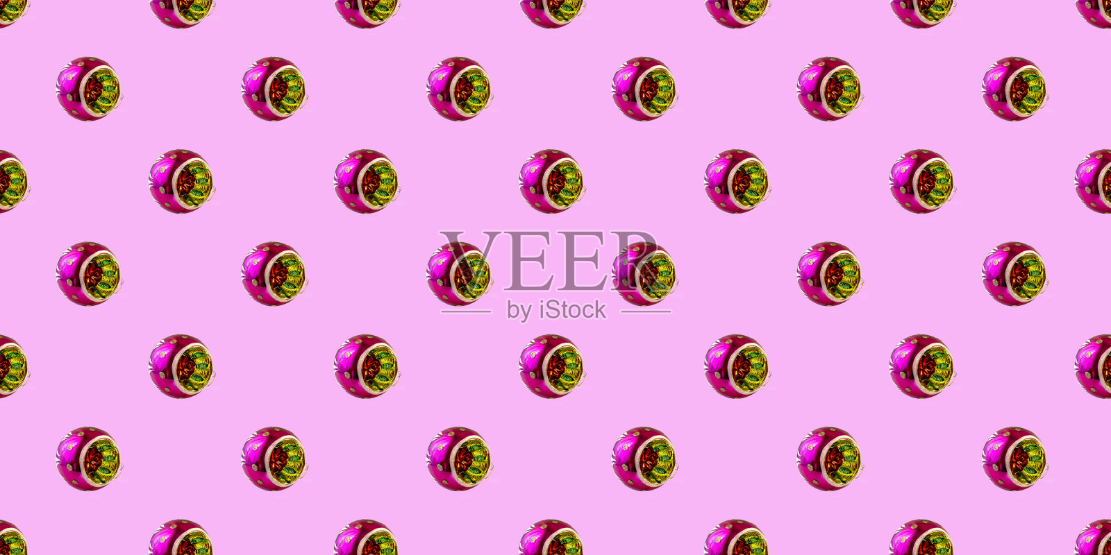 美丽无缝图案的新年主题与圣诞球照片摄影图片