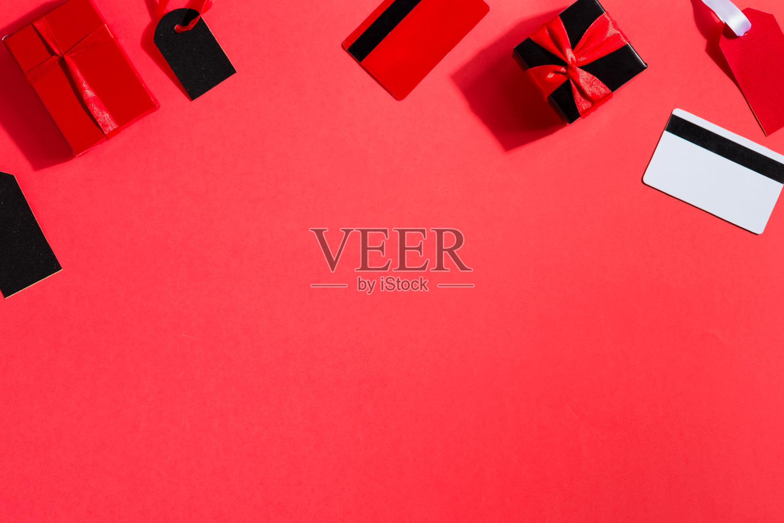 黑色星期五装饰边框由不同的配件。照片摄影图片