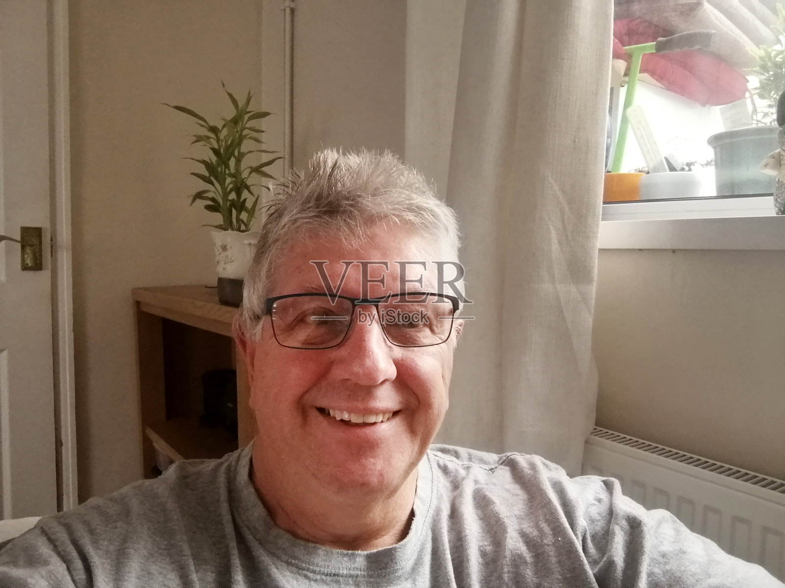 年长的白人男子画像照片摄影图片