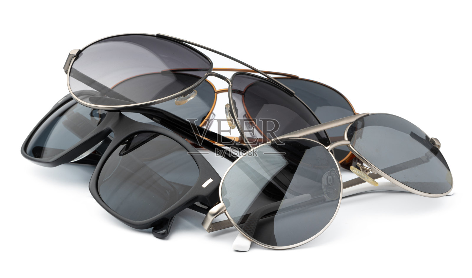 一组孤立在白色背景上的眼镜照片摄影图片