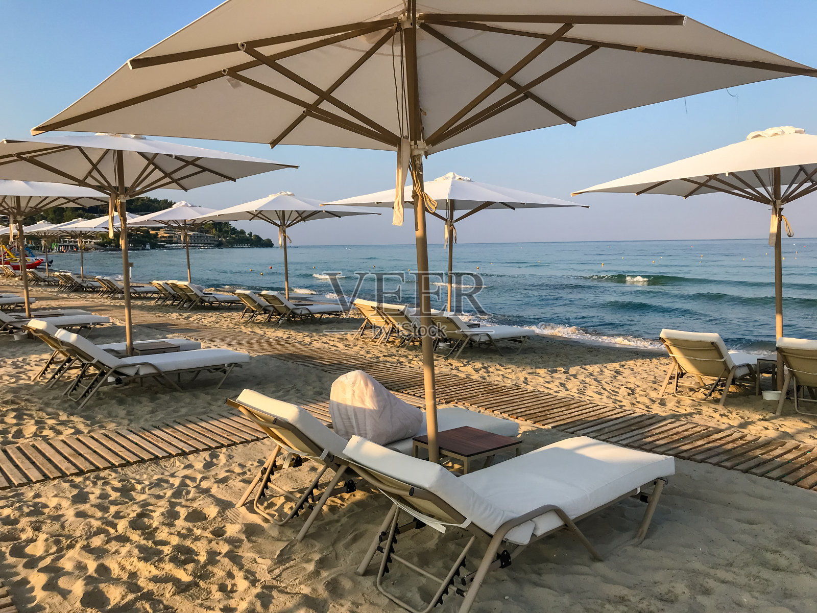 希腊塞萨洛尼基海岸的海岸线照片摄影图片