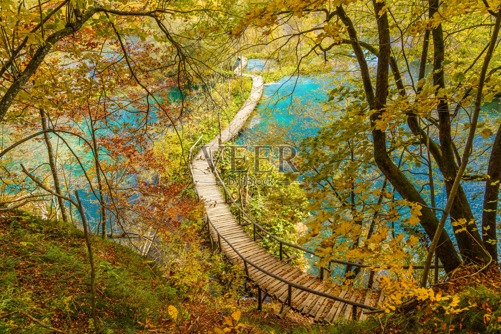 Plitvice的秋天风景照片摄影图片