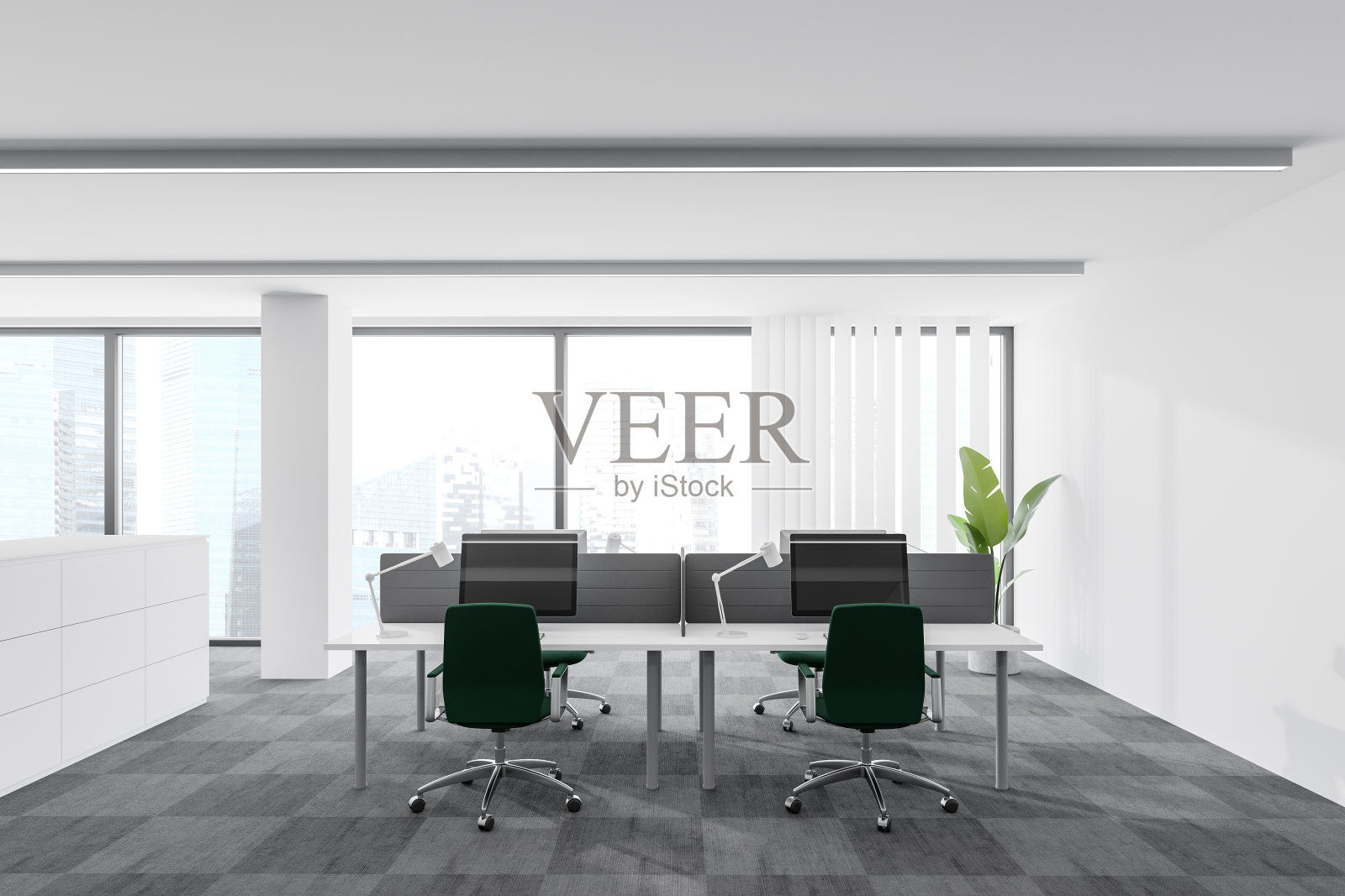 电脑桌在白色的开放空间办公室照片摄影图片