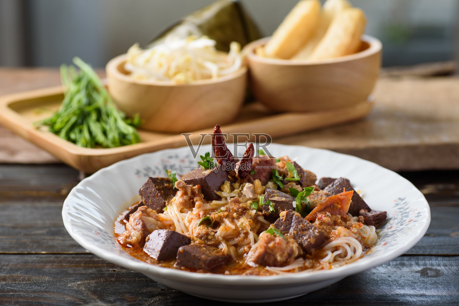 Khanom jeen nam ngeaw报道照片摄影图片