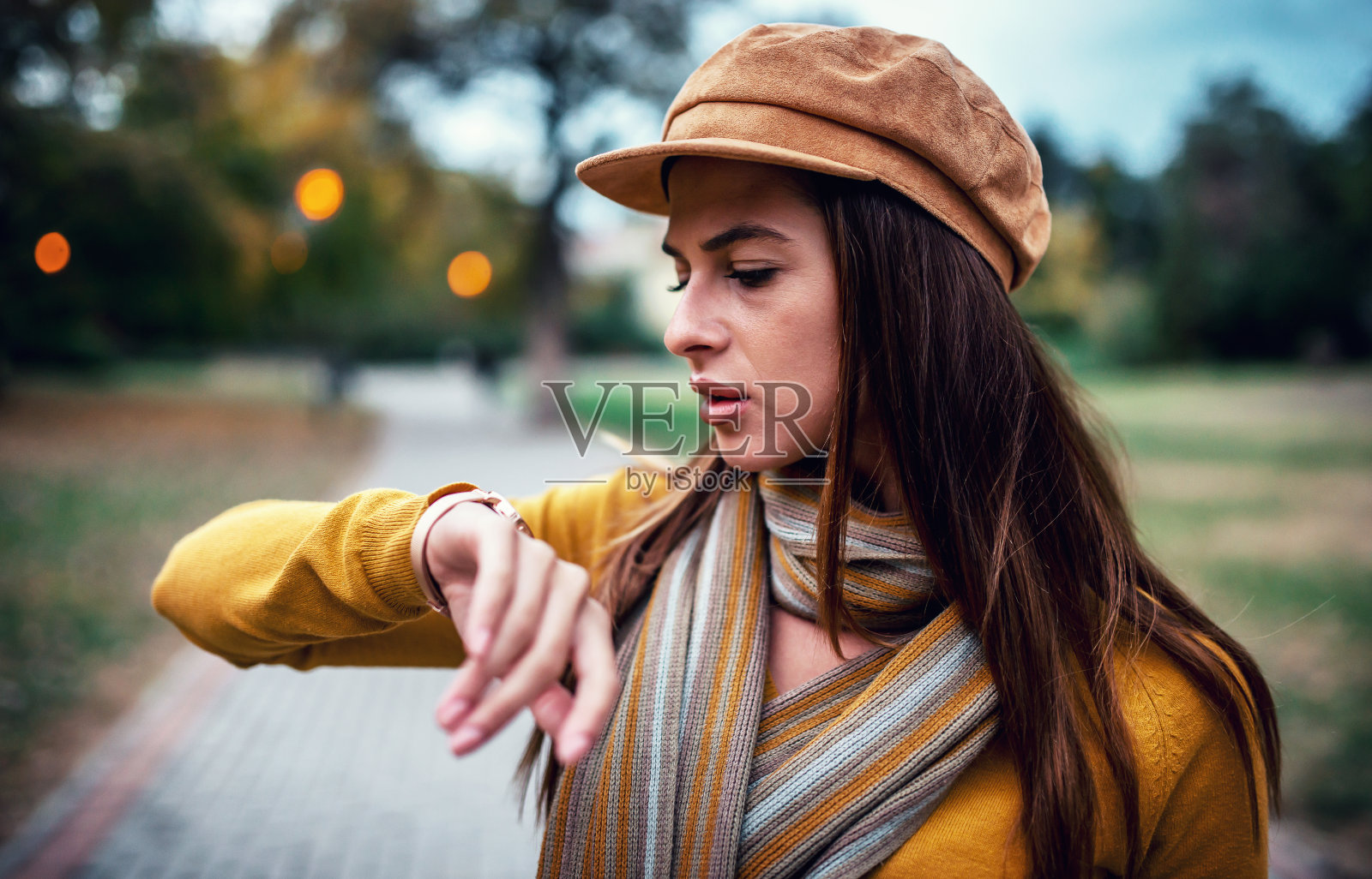 约会不要迟到，爱与关系照片摄影图片