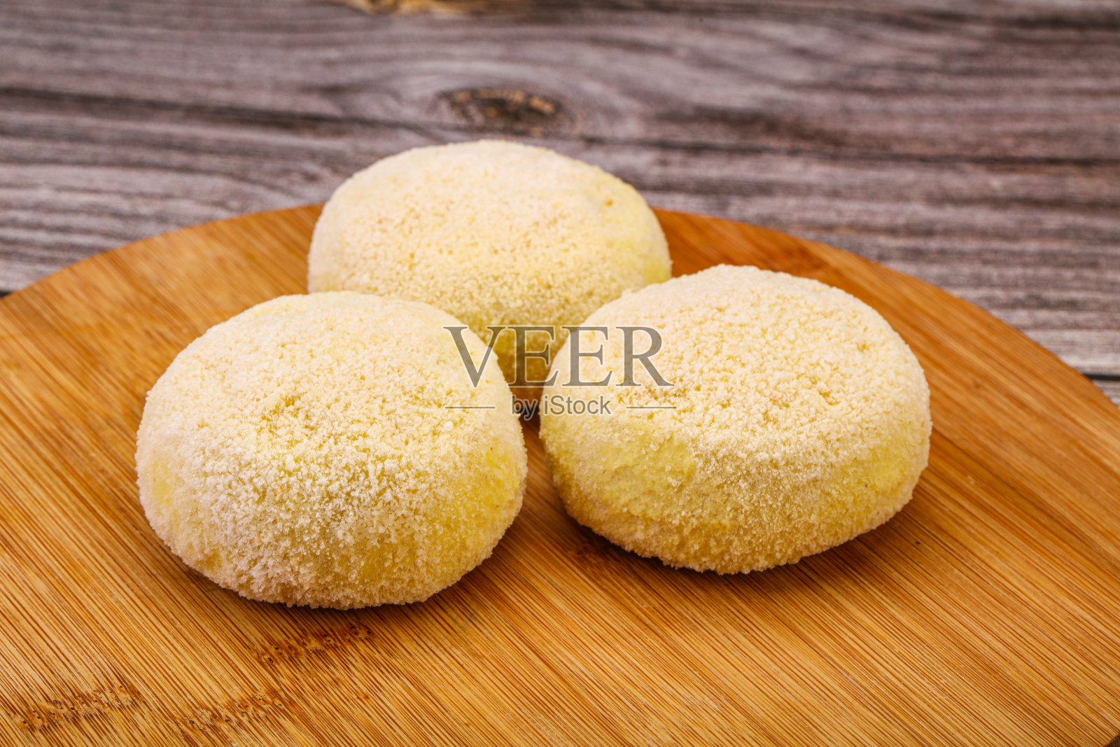 生土豆用于烹饪照片摄影图片