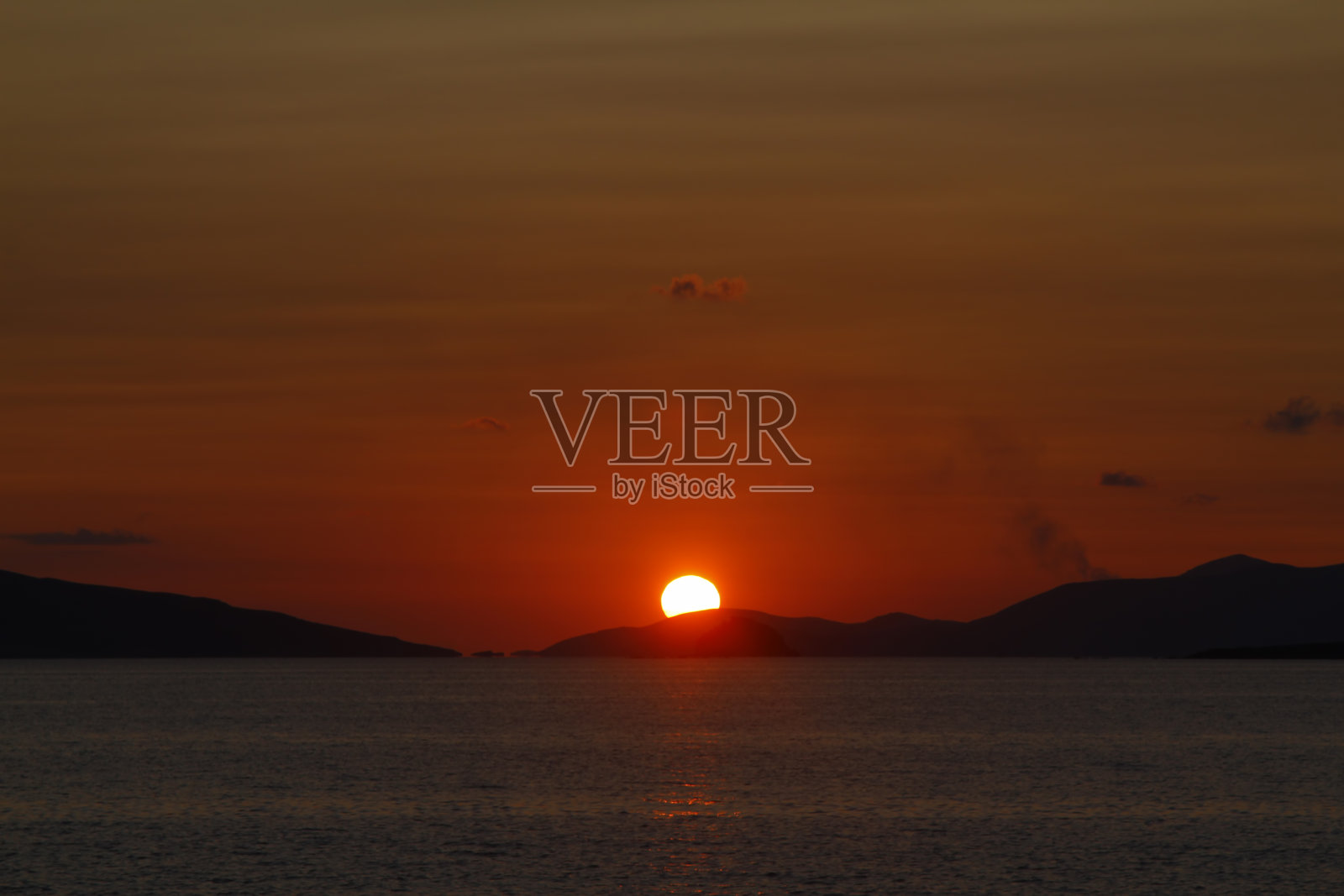 海边小镇Turgutreis和壮观的日落照片摄影图片