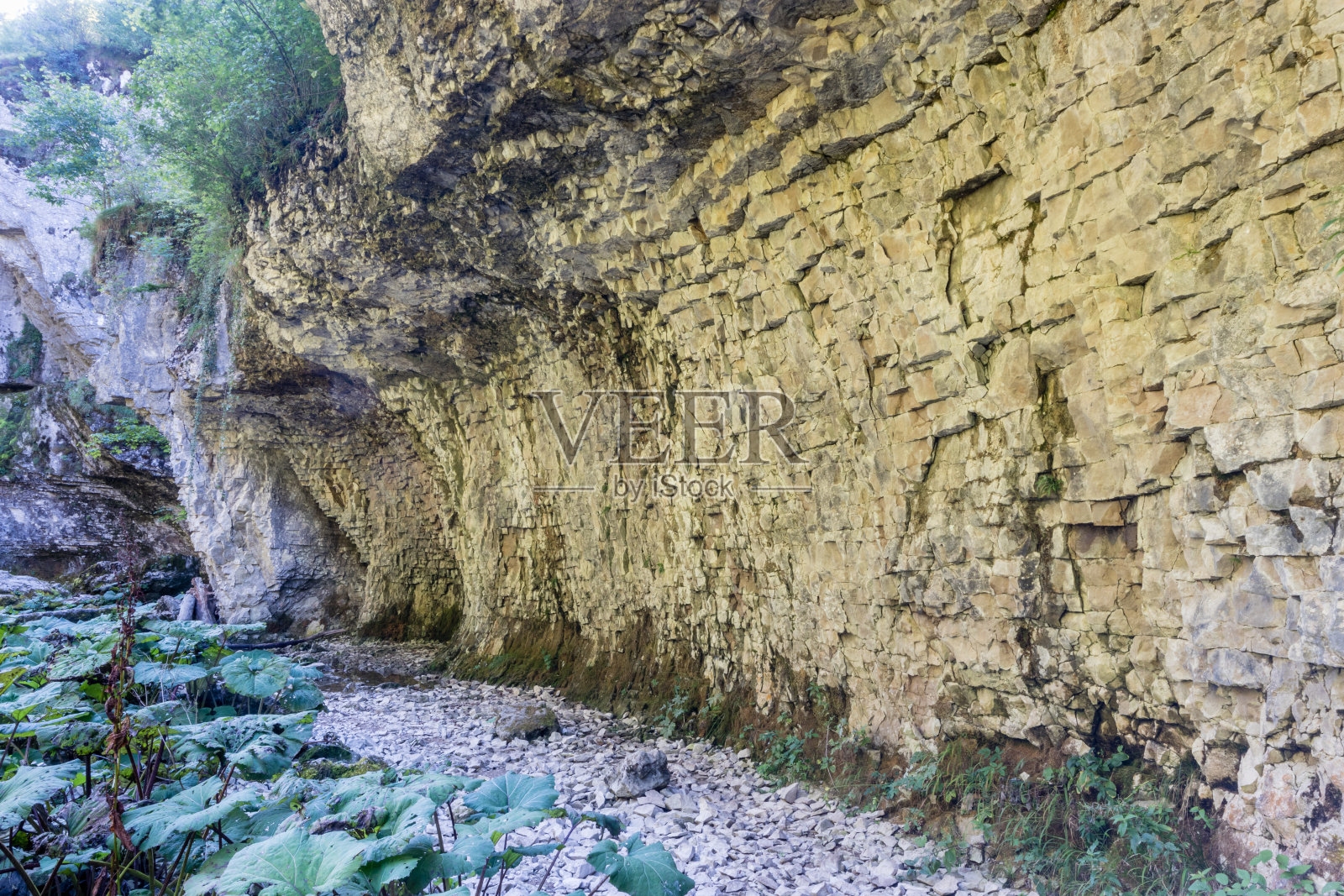 克洛德·罗伊跳还是比劳德瀑布，朱拉照片摄影图片