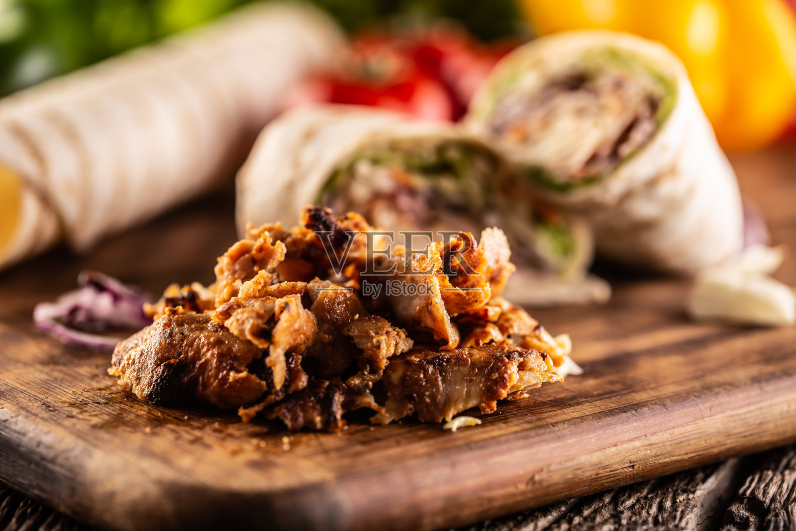 沙瓦玛的刨花与玉米饼馅的背景照片摄影图片