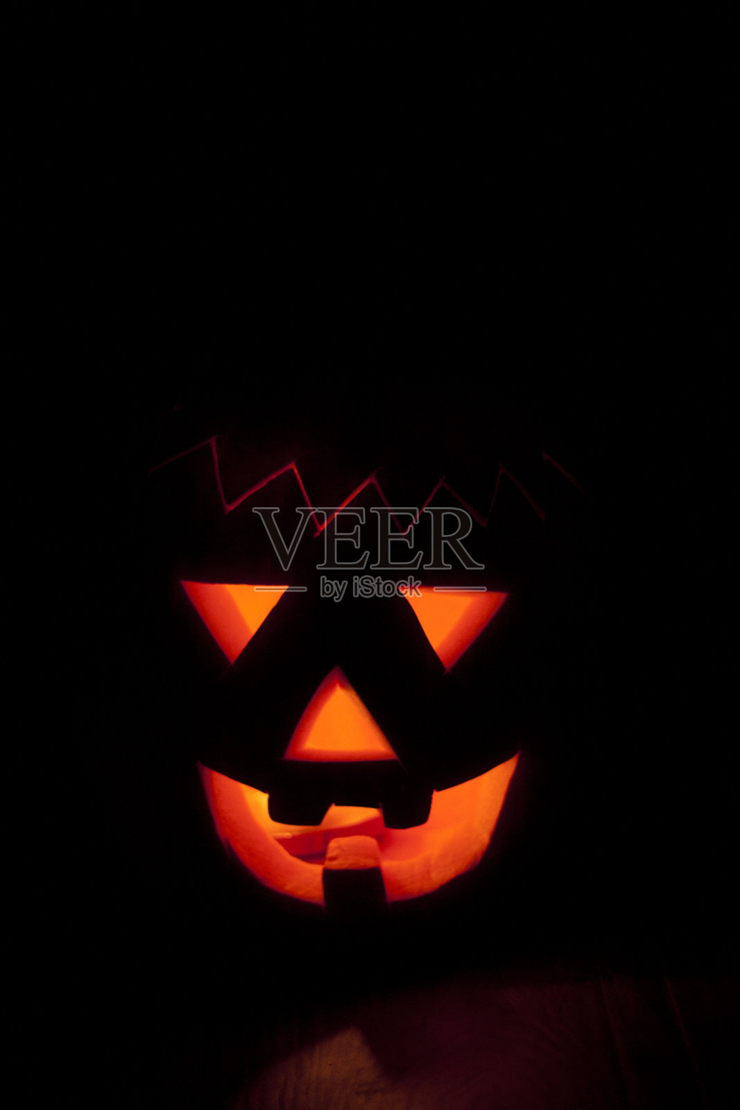 发光的南瓜头照片摄影图片