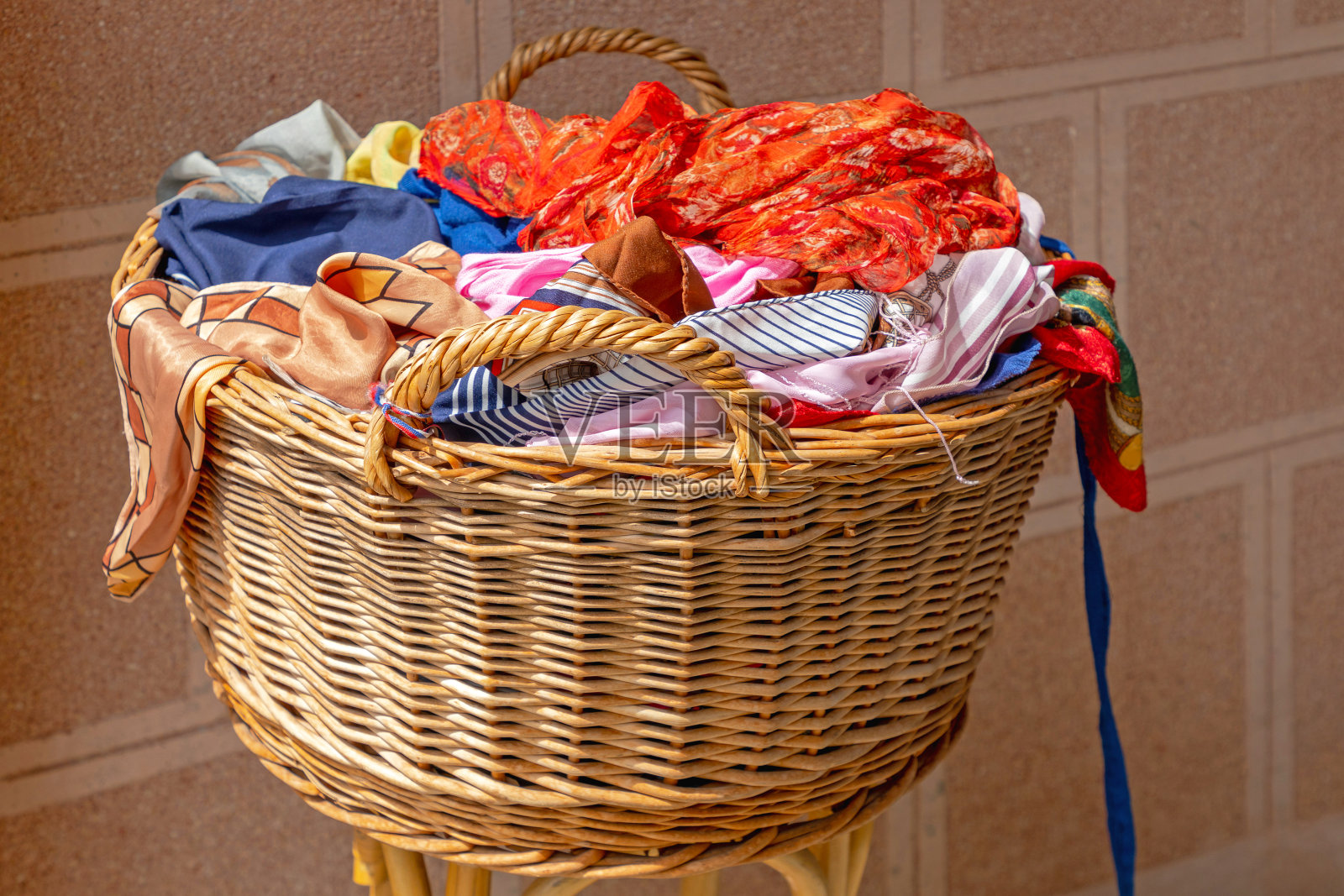 披肩的篮子照片摄影图片