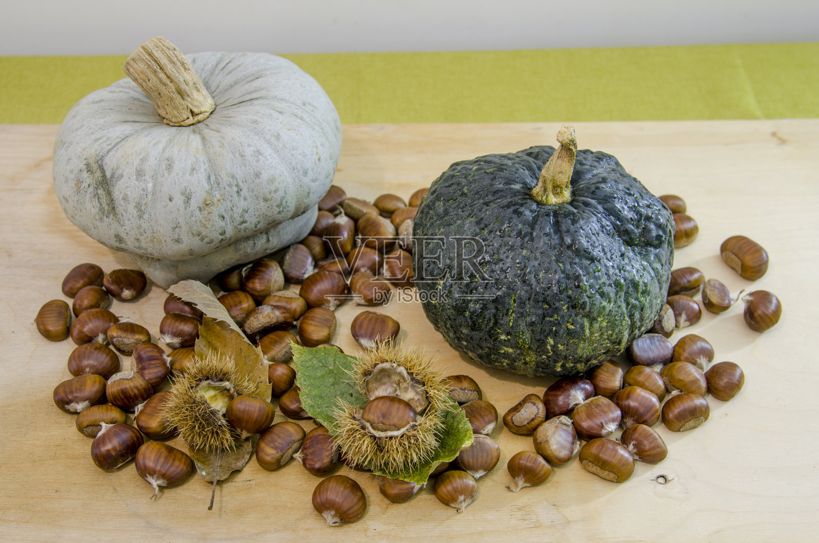 南瓜和栗子照片摄影图片