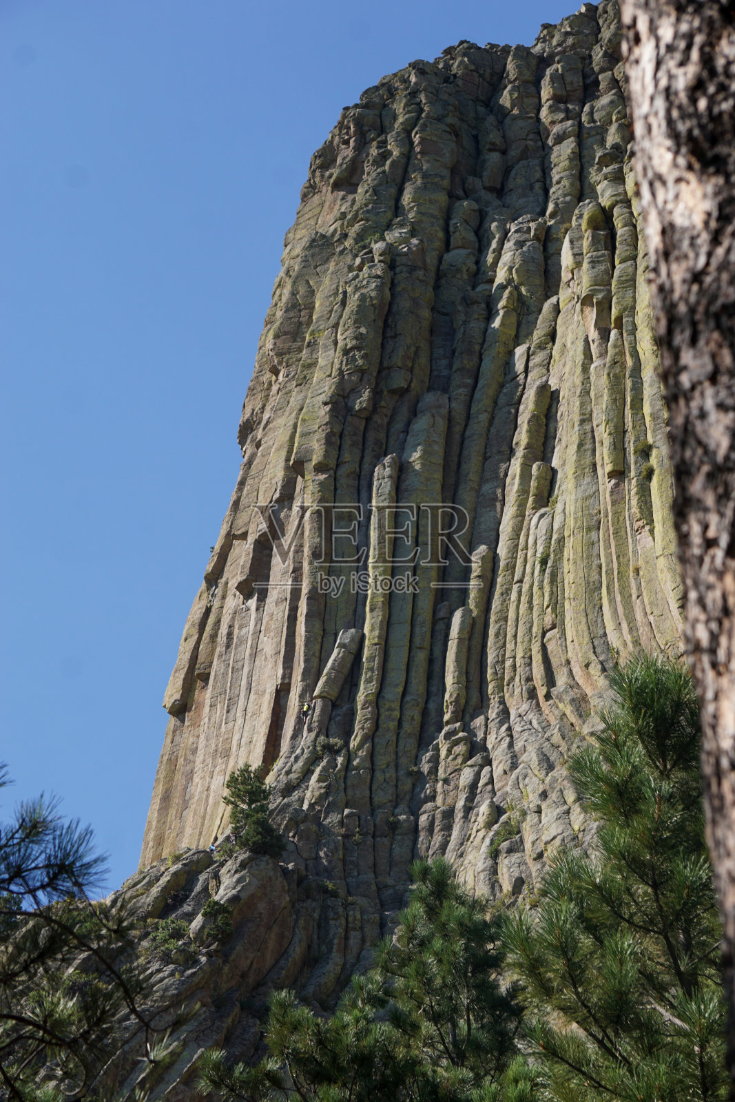 魔鬼塔的侧面照片摄影图片