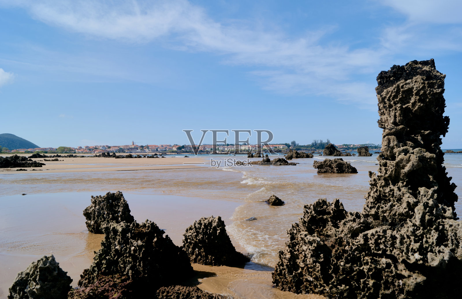 西班牙北部的海滩照片摄影图片