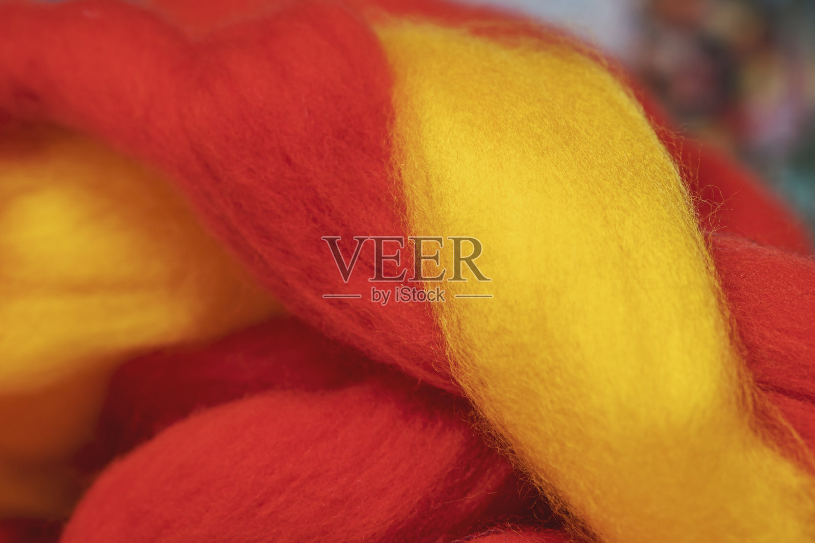 美丽的纹理:彩色天然羊毛，用于特写毡。照片摄影图片