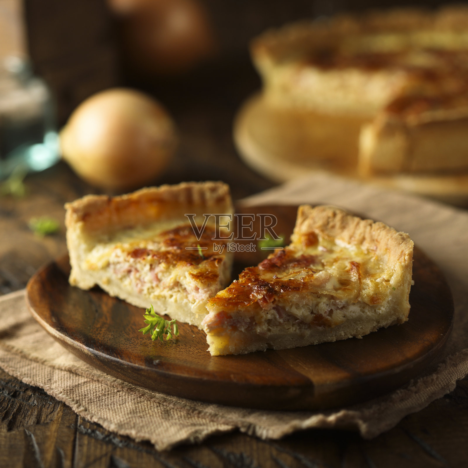 洋葱馅饼照片摄影图片