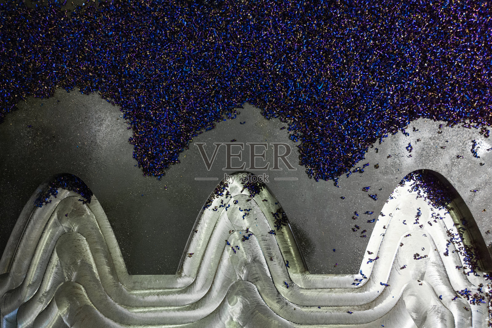 带切屑的数控平板毛坯照片摄影图片