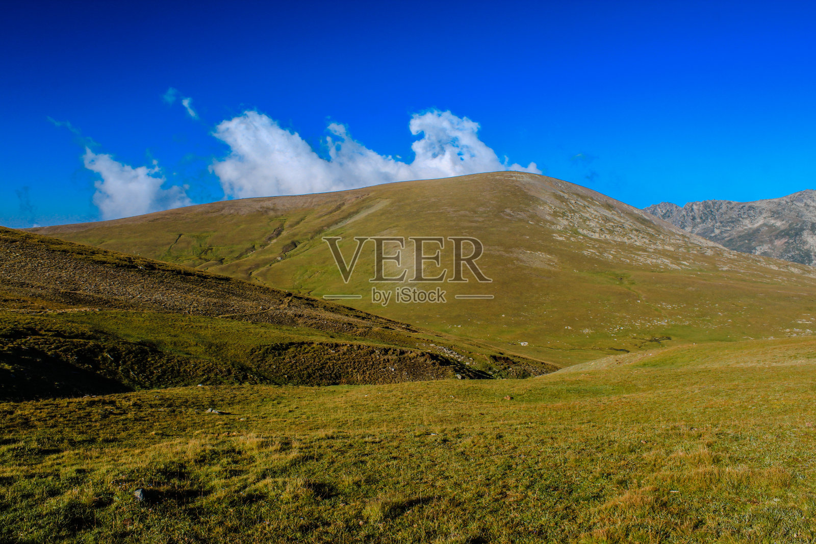 山的早晨照片摄影图片