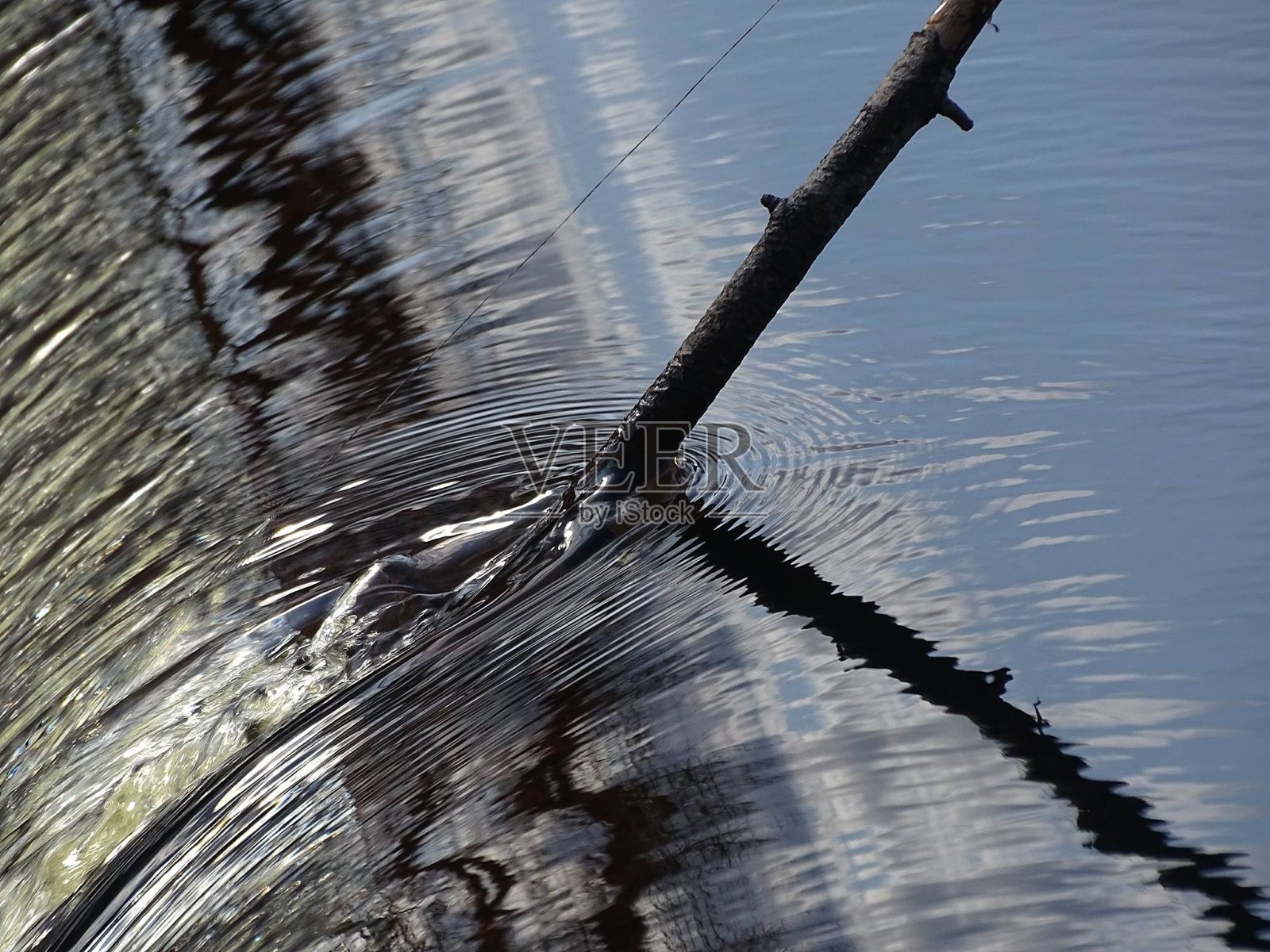 瀑布的涟漪照片摄影图片