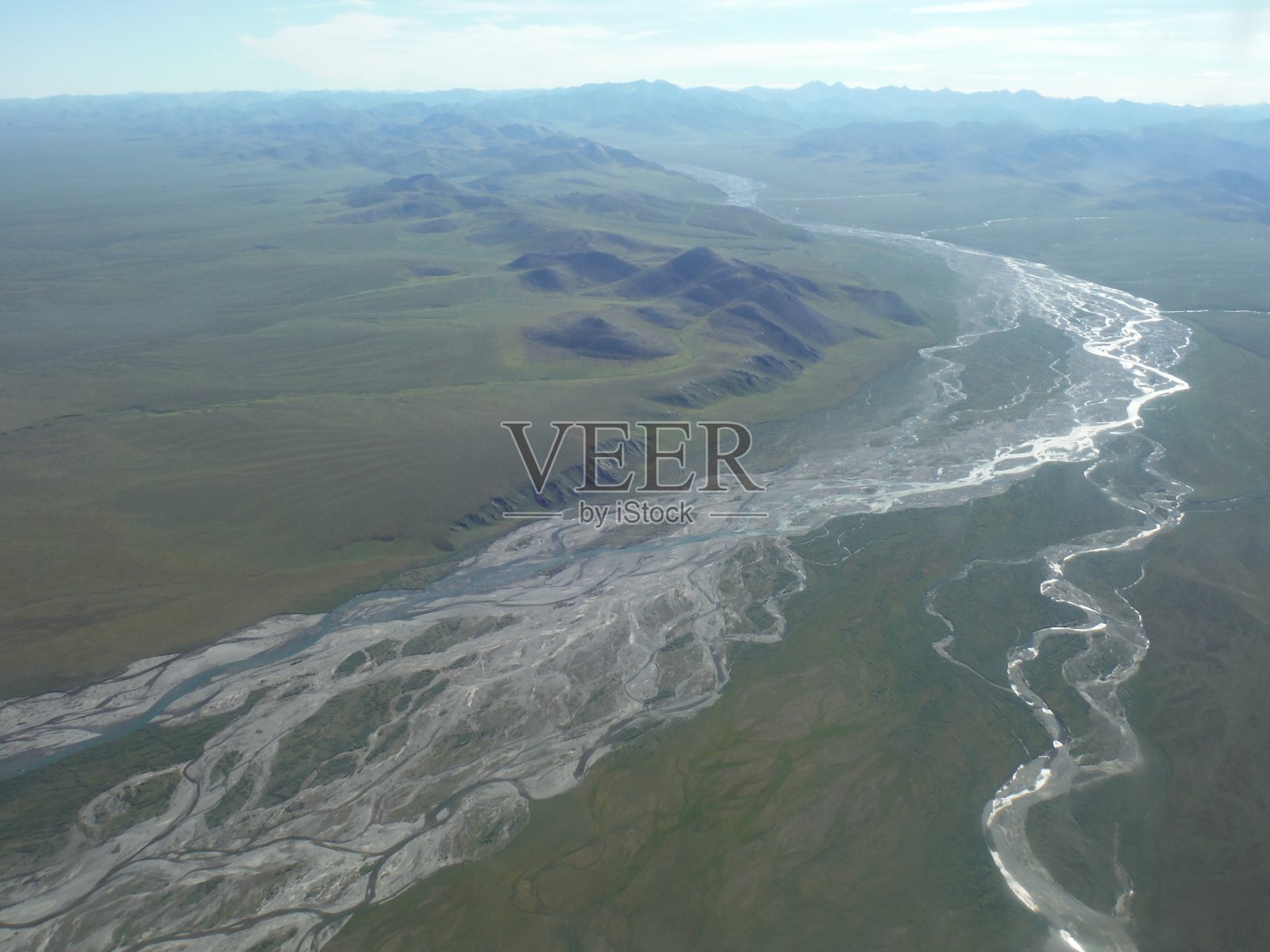 北极国家野生动物保护区的Kongakut河照片摄影图片