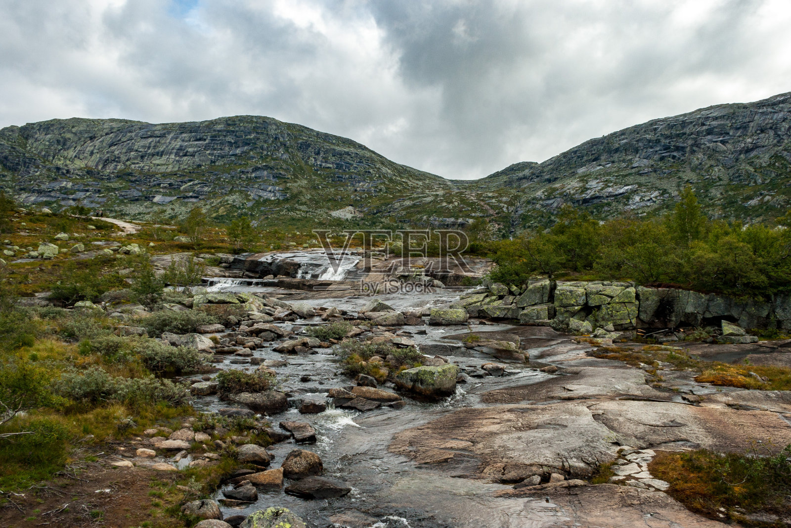Troltunga徒步路径照片摄影图片
