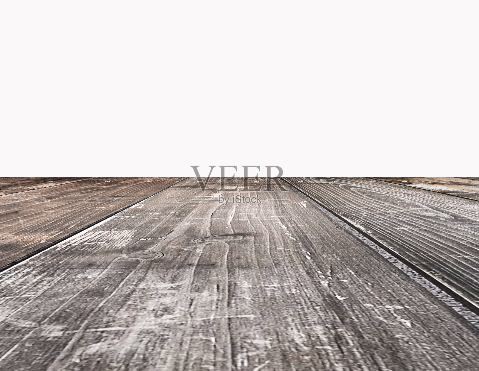 白色背景与木桌照片摄影图片