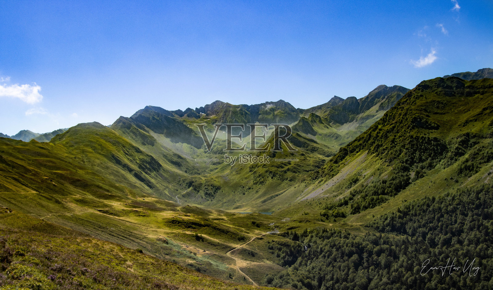 庇里牛斯山的风景照片摄影图片