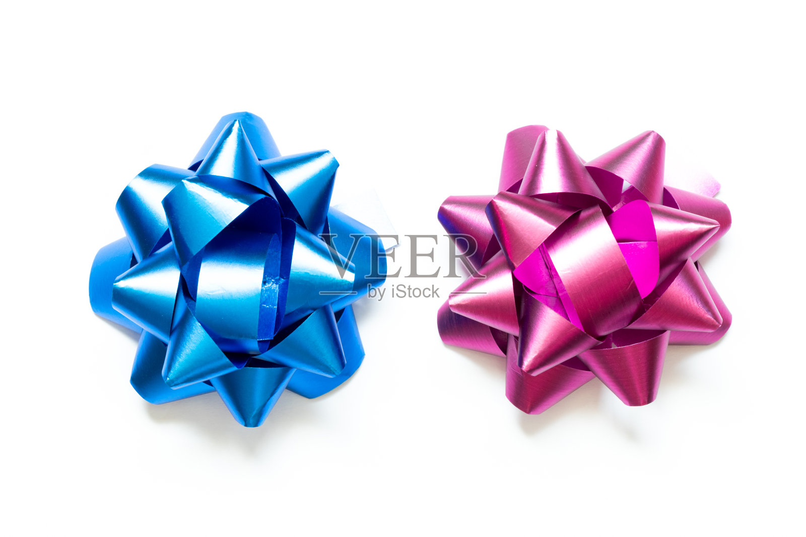 蓝色和紫色的丝带蝴蝶结横幅在白纸背景照片摄影图片