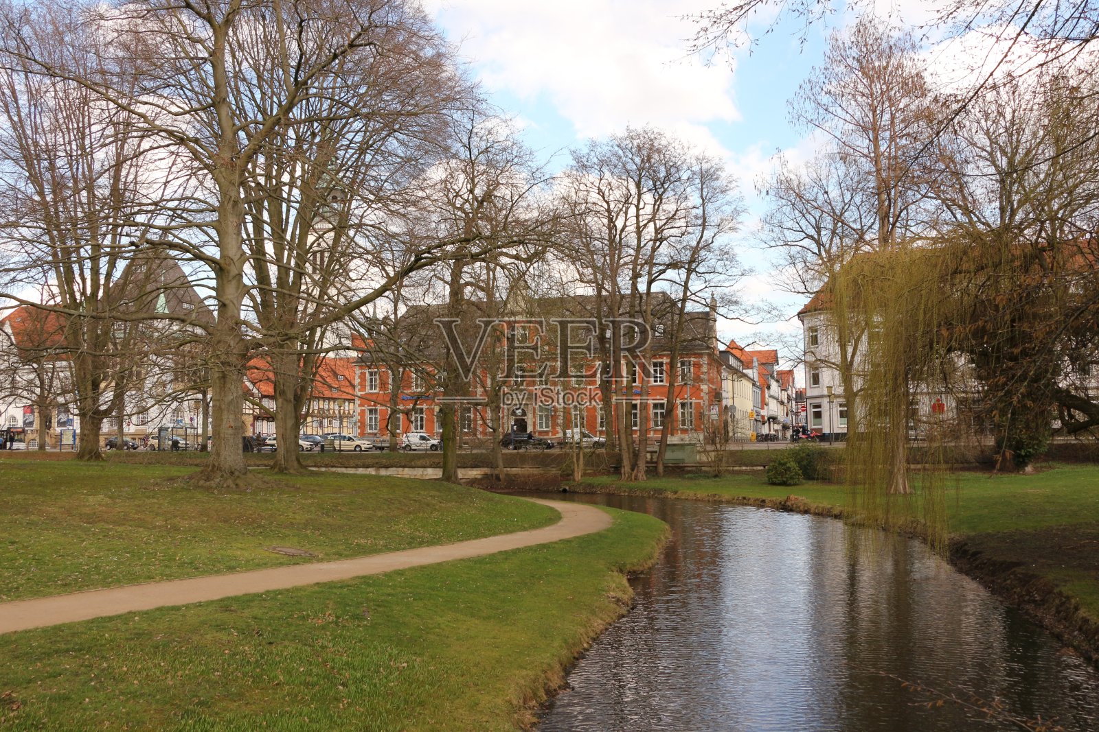 下萨克森州策勒的春天照片摄影图片