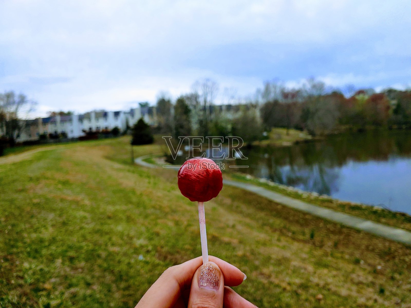 红色棒棒糖照片摄影图片