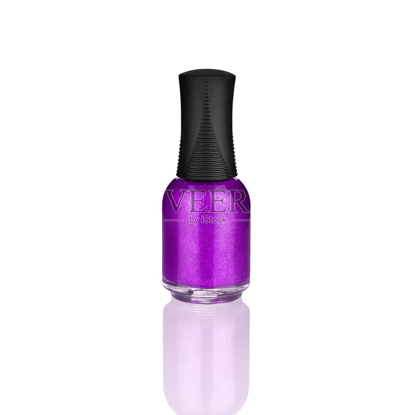 紫色指甲油玻璃瓶和镜子反射白色背景隔离近，紫罗兰封闭清漆包装和阴影，一个漆盒，光泽搪瓷，闪光凝胶，美容化妆品配件照片摄影图片