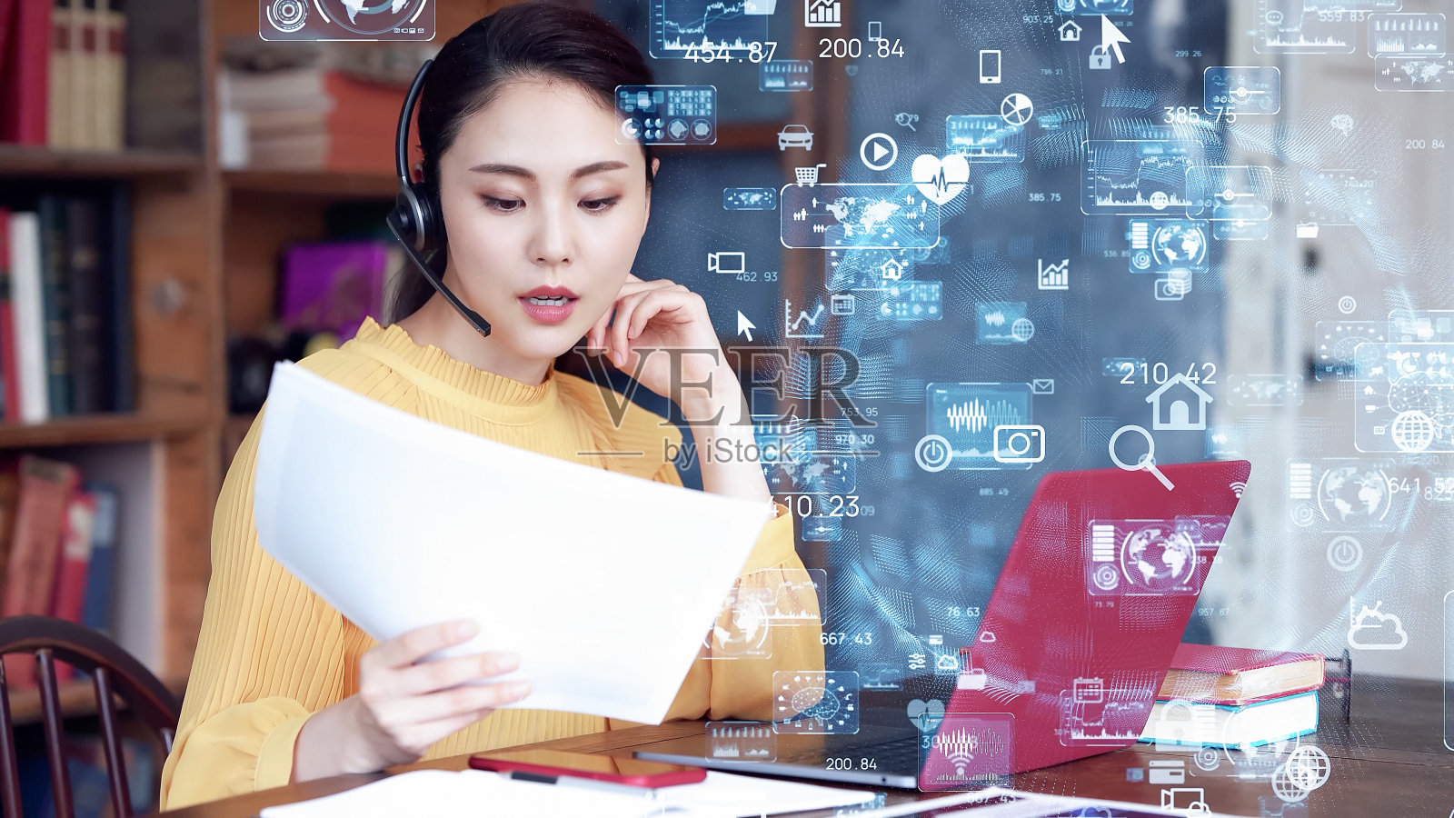 商业和技术概念。聪明的办公室。GUI(图形用户界面)。照片摄影图片