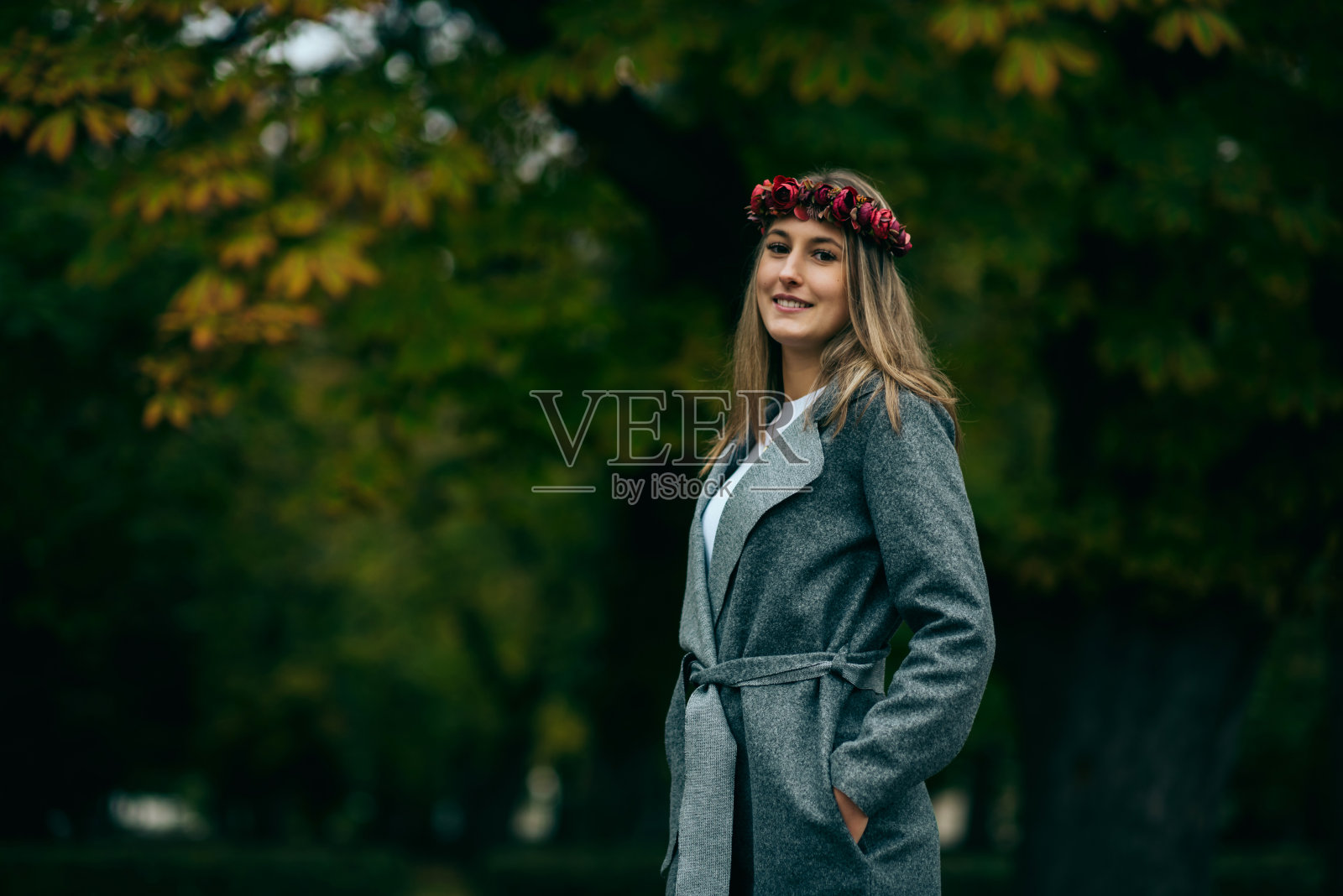 秋天的女人肖像照片摄影图片