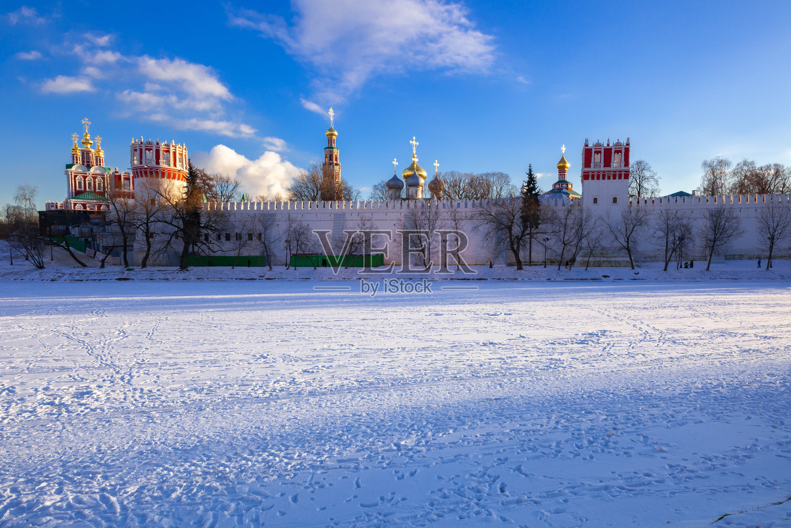冬季的新圣母修道院，莫斯科，俄罗斯照片摄影图片