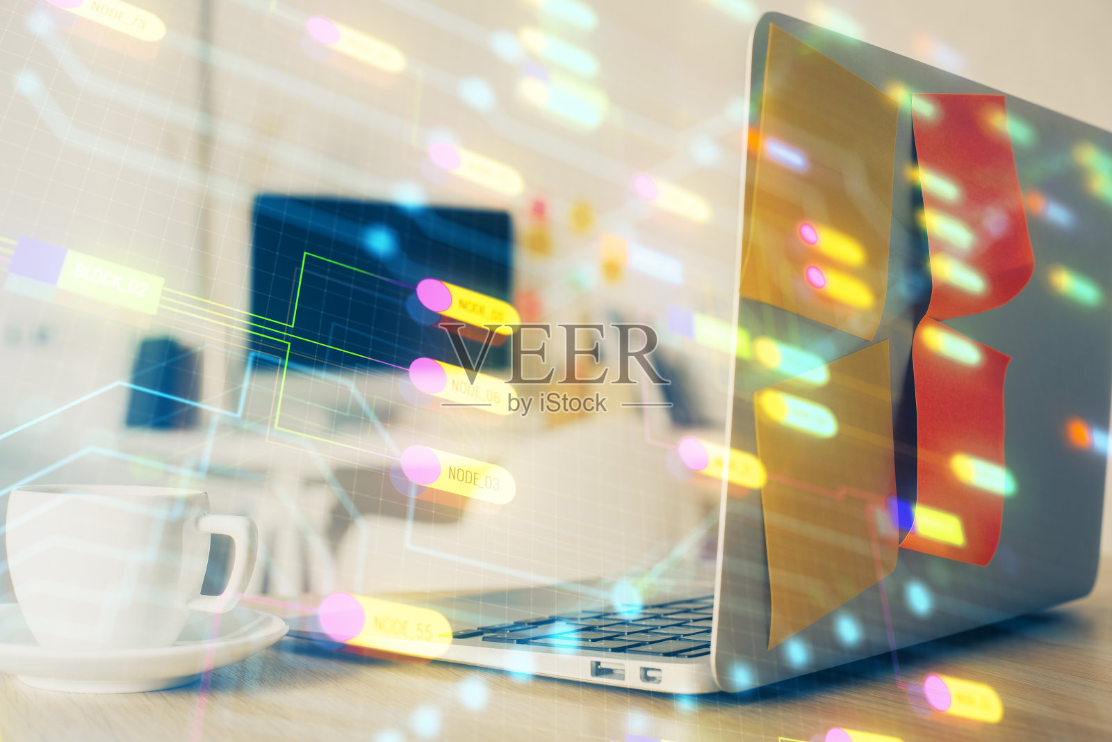 多重曝光桌面电脑和技术主题全息图。软件开发的概念。照片摄影图片