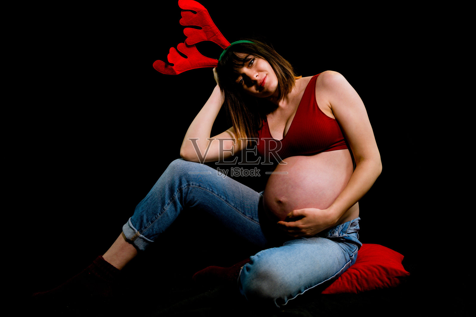 孕妇等待圣诞节照片摄影图片