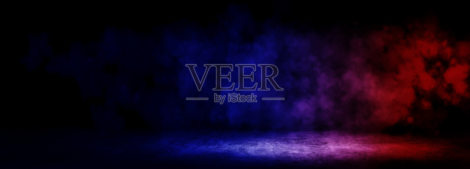 工作室暗室与雾或雾和灯光效果红色和蓝色的混凝土地板垃圾纹理背景。照片摄影图片