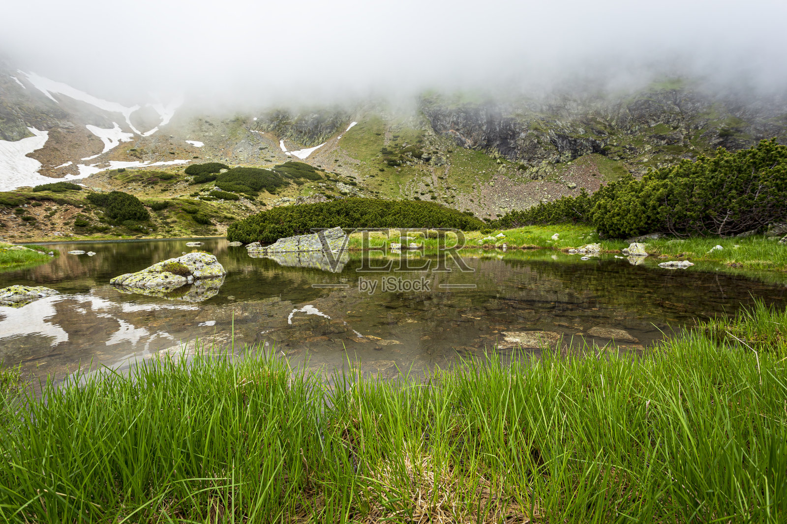 罗马尼亚古古湖照片摄影图片