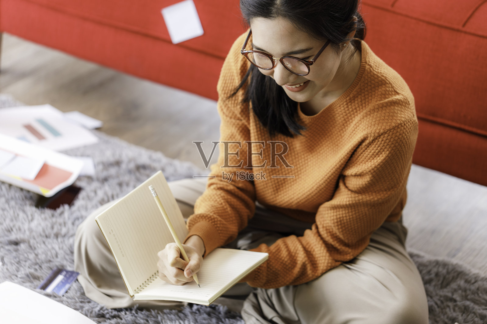 在家工作和呆在家里的概念。照片摄影图片