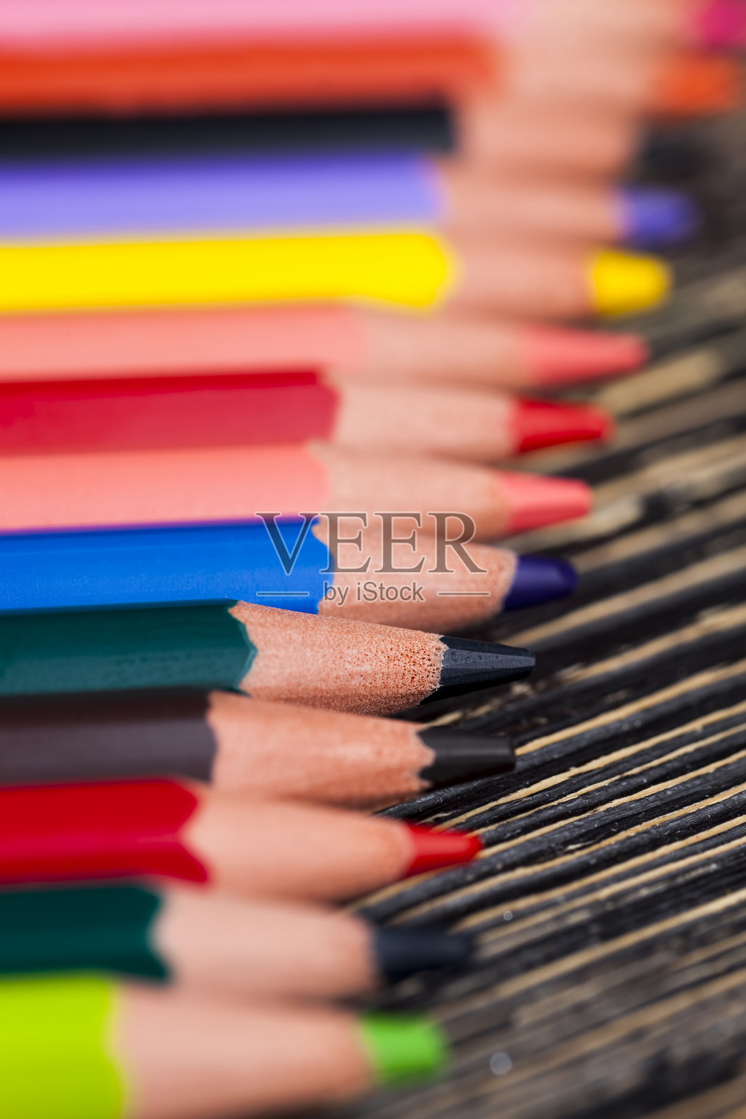 彩色木制铅笔照片摄影图片