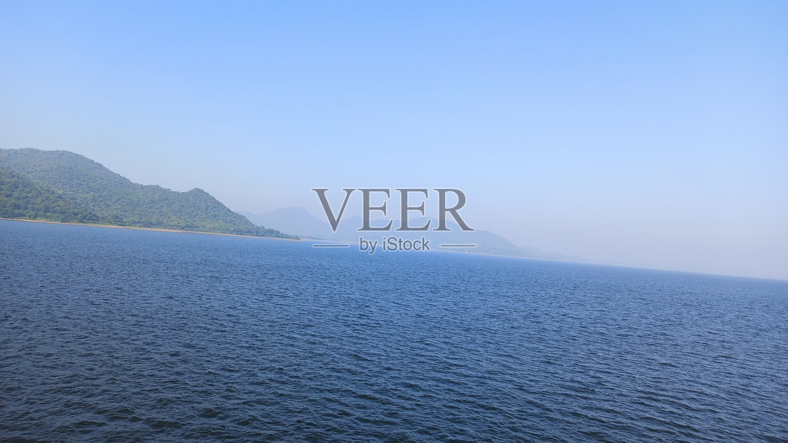 Mayurakshi河是恰尔肯德邦和西孟加拉邦的一条主要河流。照片摄影图片