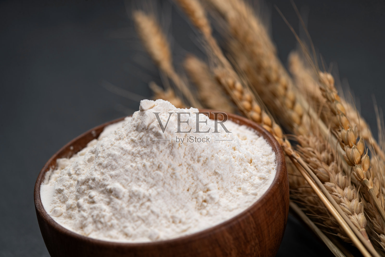 一碗面粉和谷物照片摄影图片