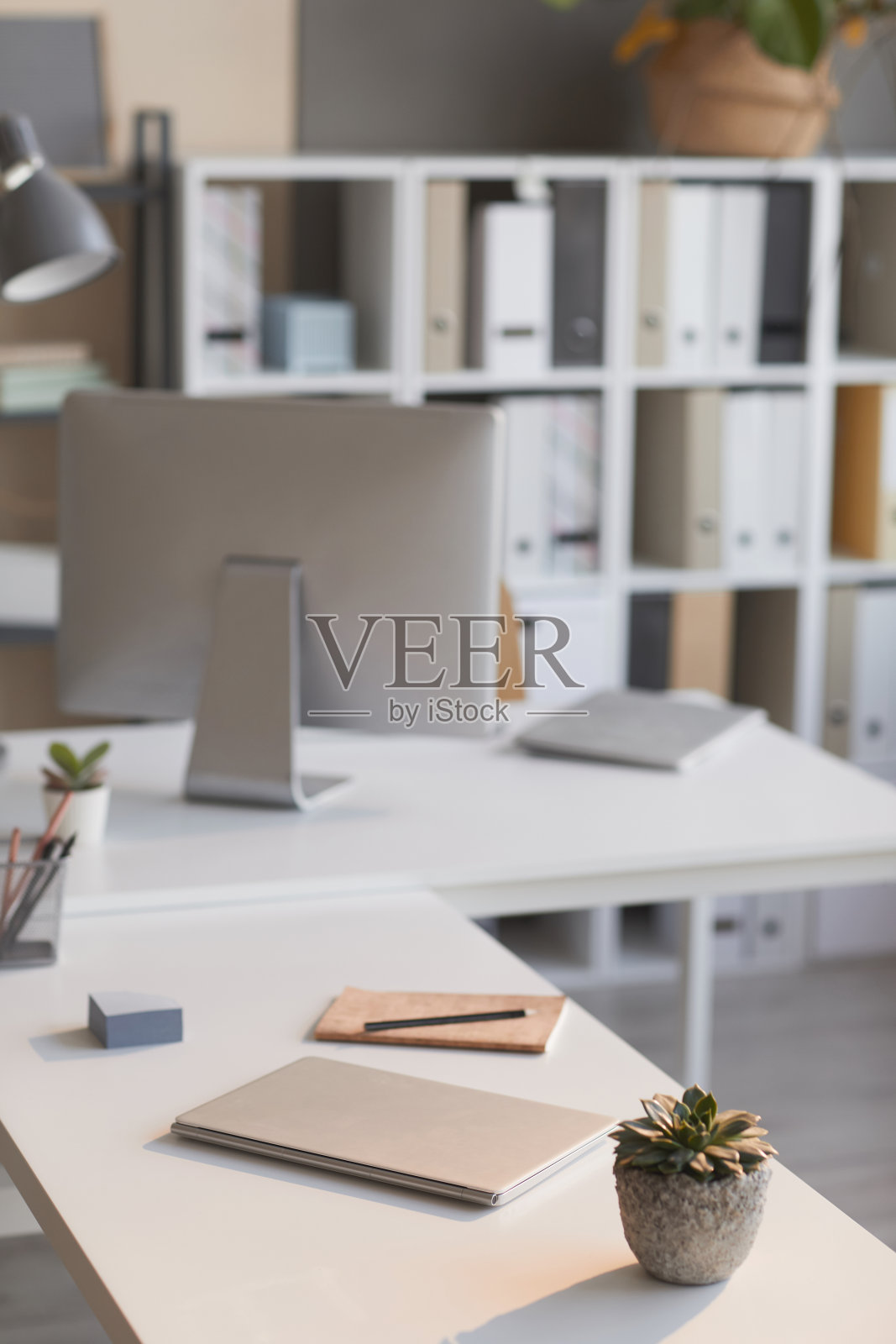 办公用品桌照片摄影图片